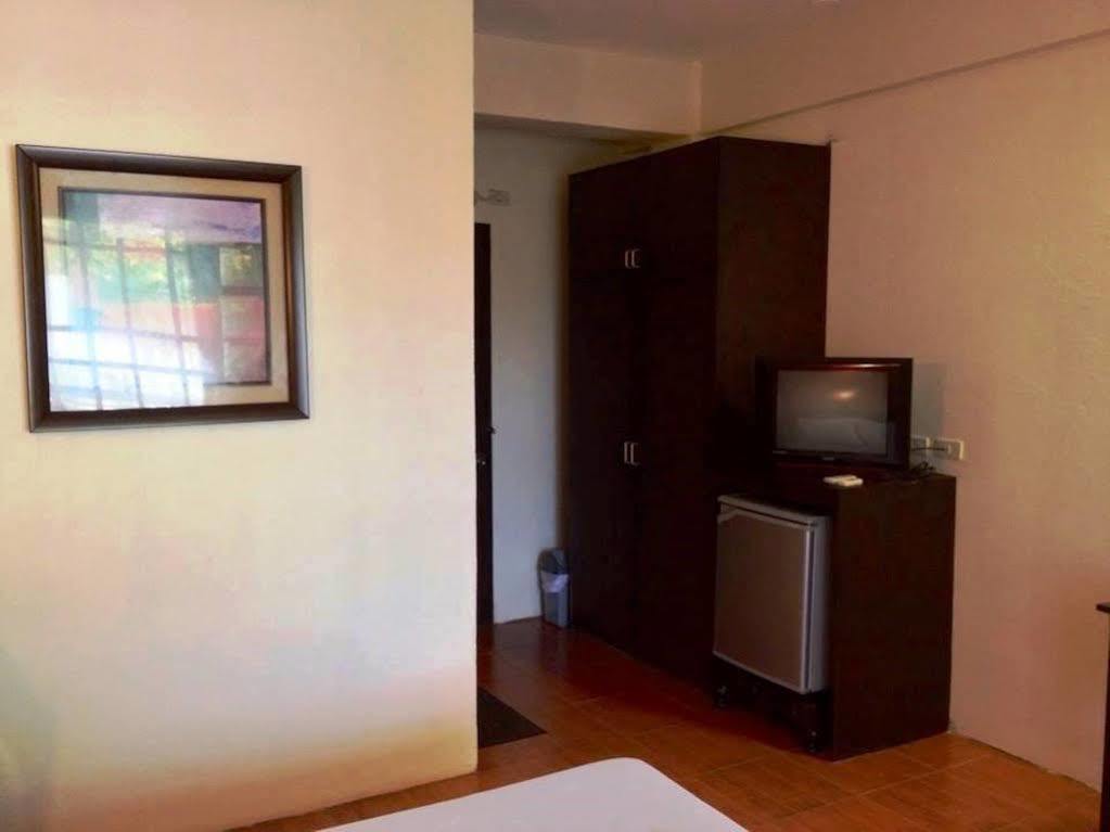Panglao Island Franzen Residences Taporok Extérieur photo